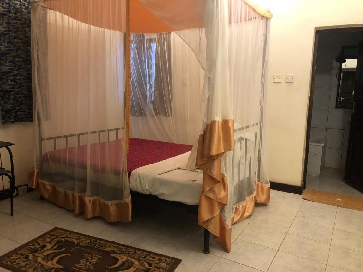 Impala Safari Lodge Voi Екстер'єр фото