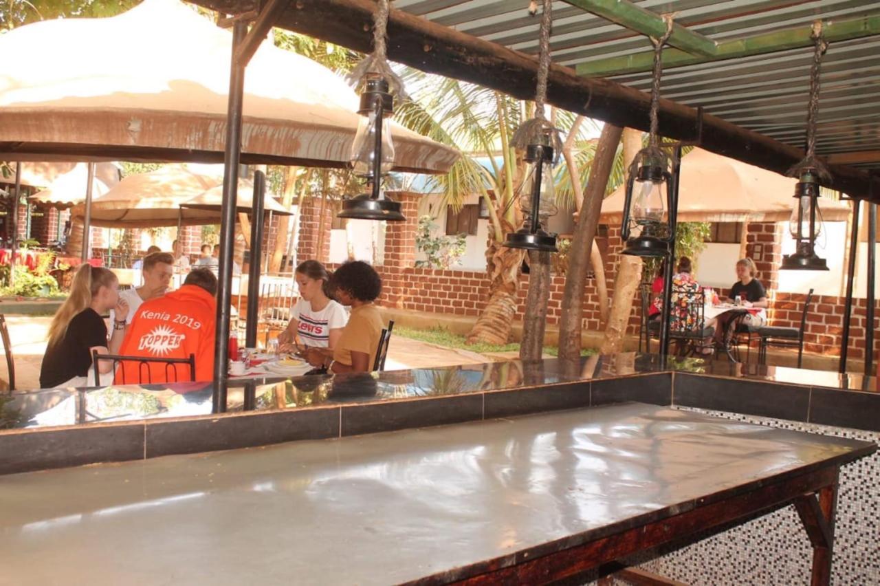 Impala Safari Lodge Voi Екстер'єр фото